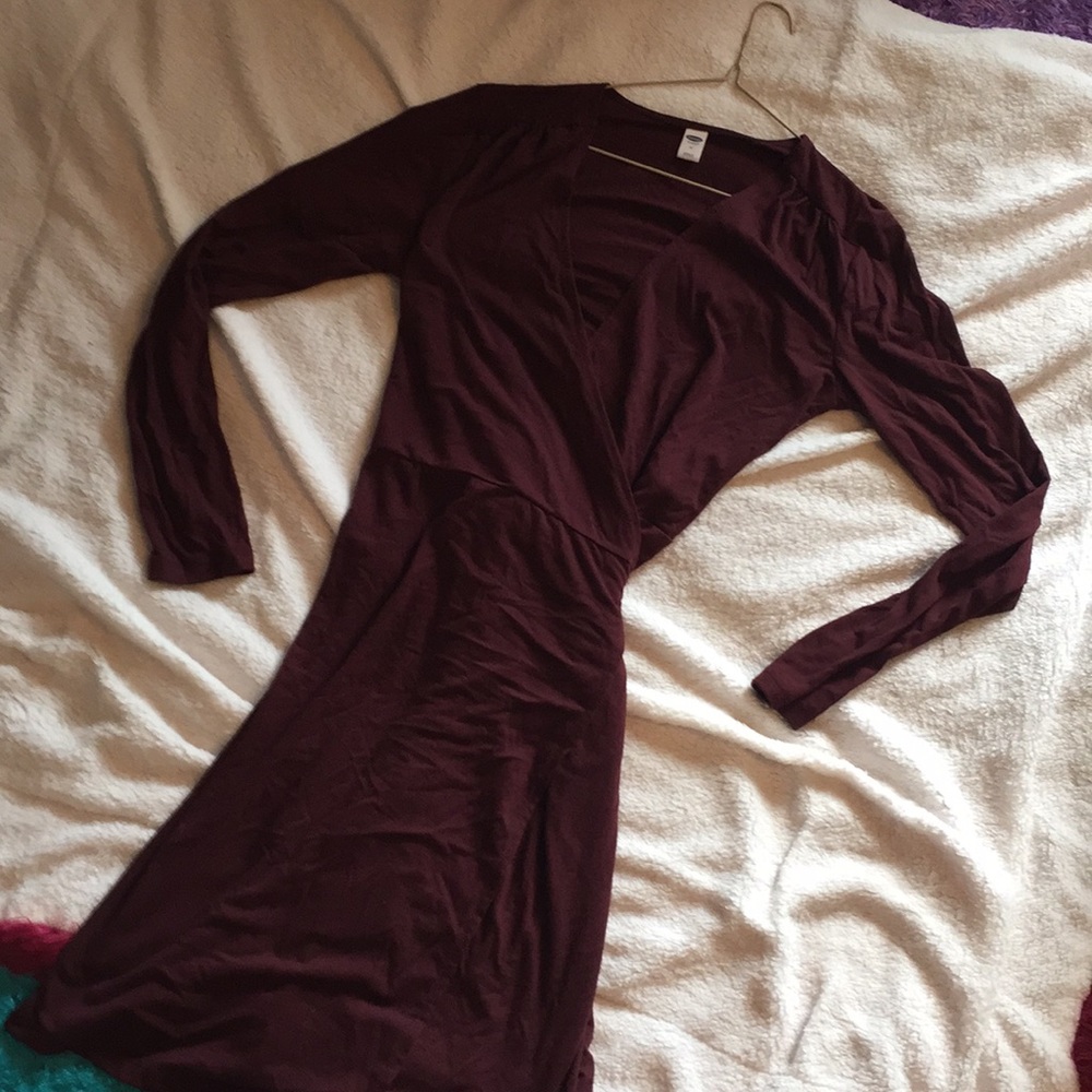 Old Navy asymmetrical burgundy wrap dress - Picture 7 of 8